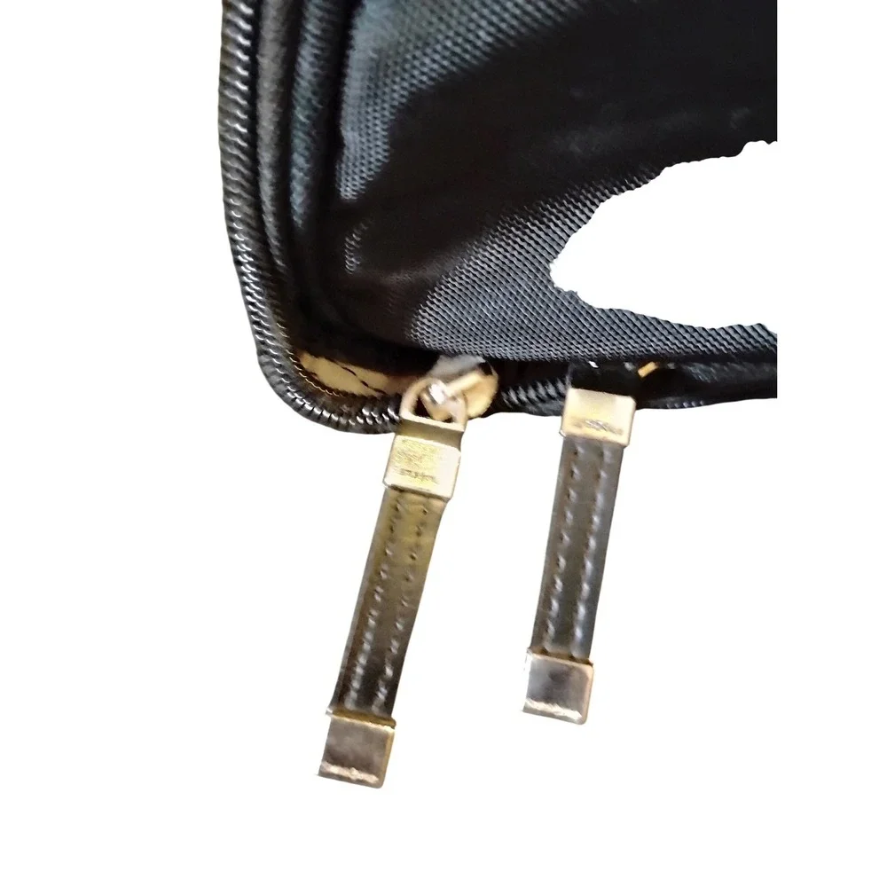 Samsonite Black Carry On Travel Case